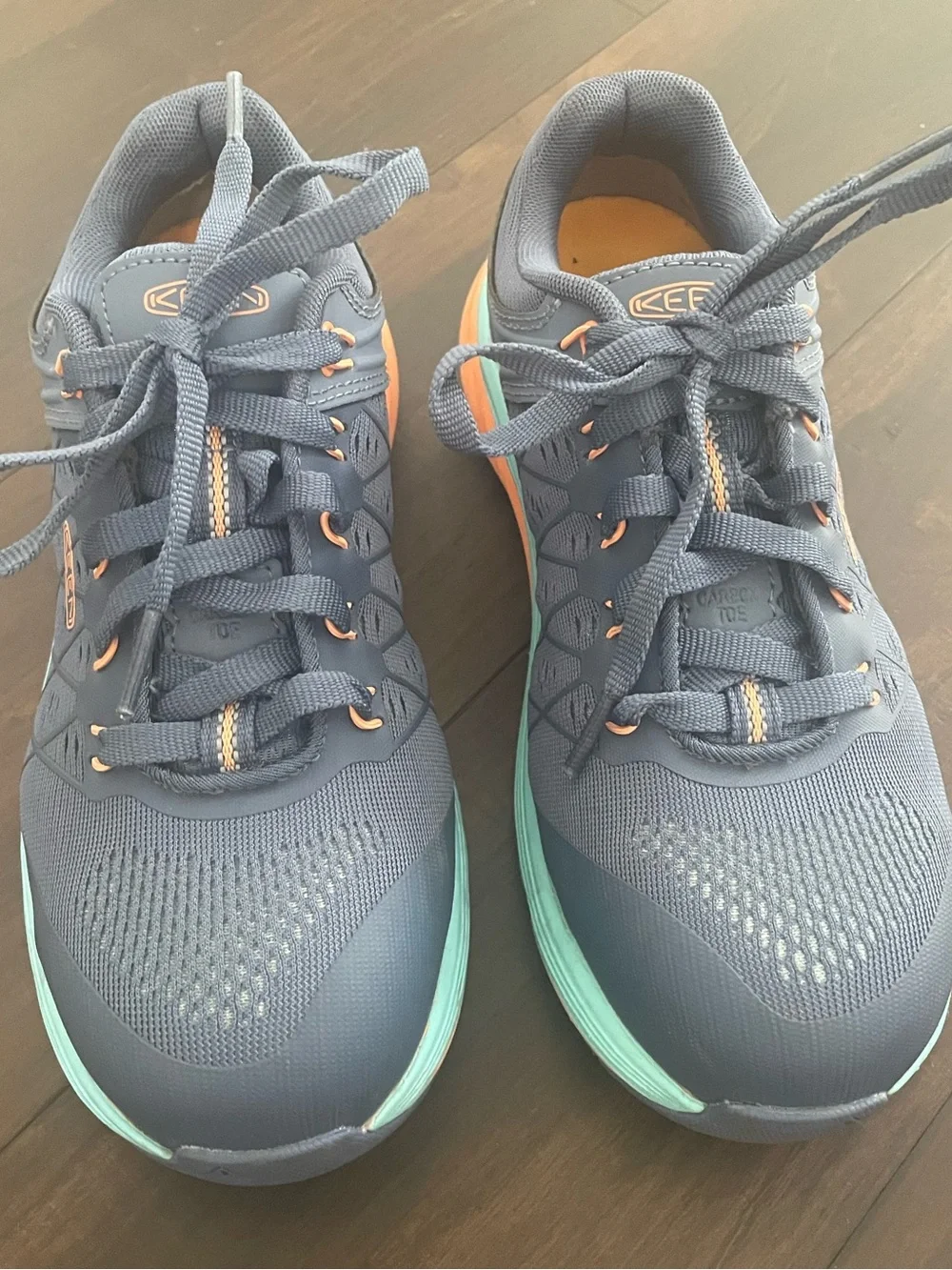 Like new! Keen Vista Energy Blue Work & Safety carbon toe Women's Size US 6